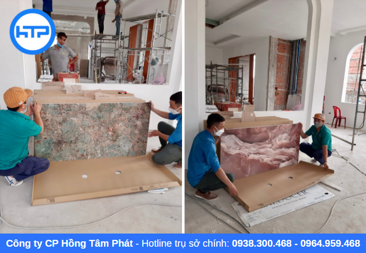 Kỹ thuật viên viên Hồng Tâm Phát  giúp gia chủ kiểm tra vật tư trước khi thi công ốp lát gạch