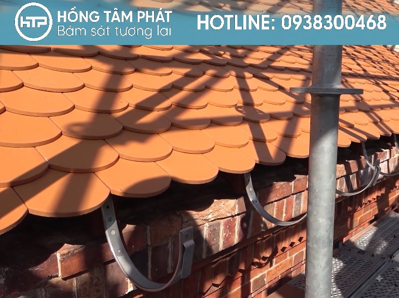 Liên hệ 0938300468 nhận Hướng Dẫn Kỹ Thuật Lợp Ngói Vảy Cá miễn phí.
