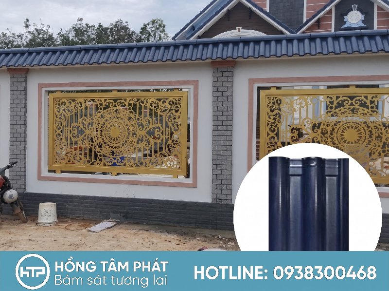 HTP chuyên Lợp Ngói Cổng nhà phố nhỏ gọn nhưng đầy tinh tế.