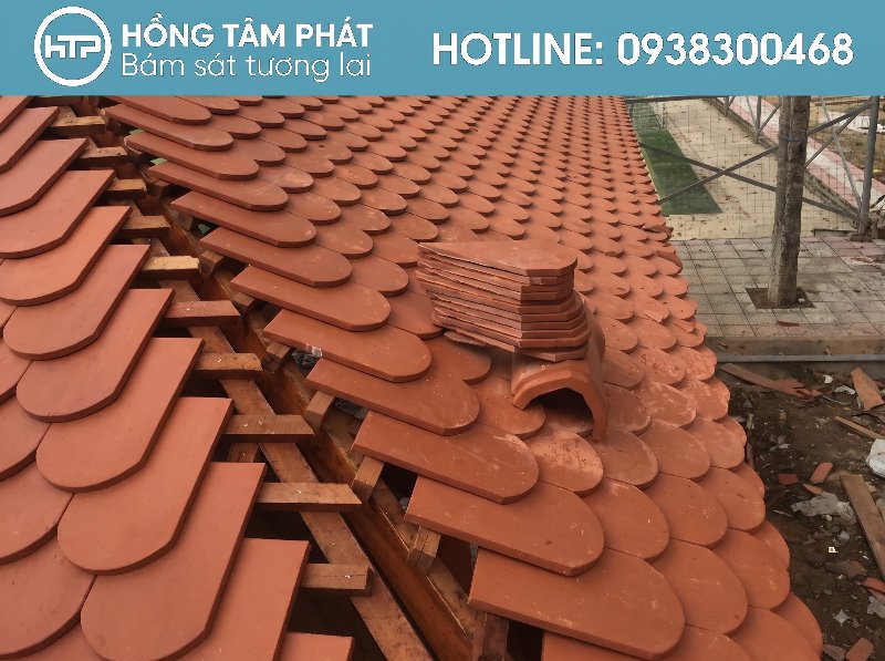 Chi tiết bản Hướng Dẫn Kỹ Thuật Lợp Ngói Vảy Cá an toàn khi thi công.