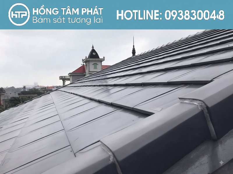 Quy trình thi công và Cách Lợp Ngói Phẳng an toàn từ đội thợ HTP.
