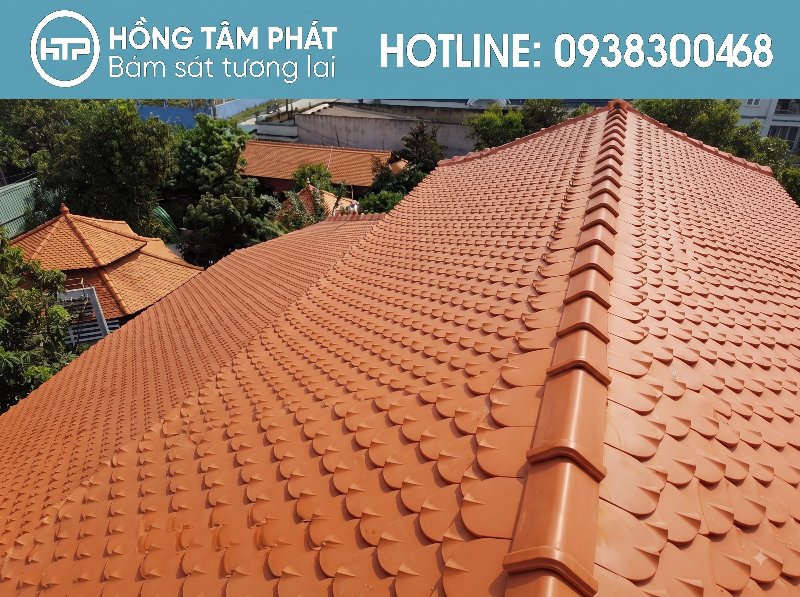 HTP nắm vững Kỹ Thuật Lợp Ngói Mũi Hài cho công trình tâm linh cổ.