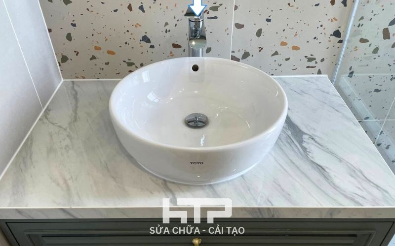 Thay thế lavabo rời giúp dễ dàng vệ sinh và sửa chữa