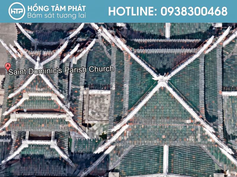 Góc nhìn từ ảnh vệ tinh cũ giúp xác định tọa độ của công ty mái ngói.