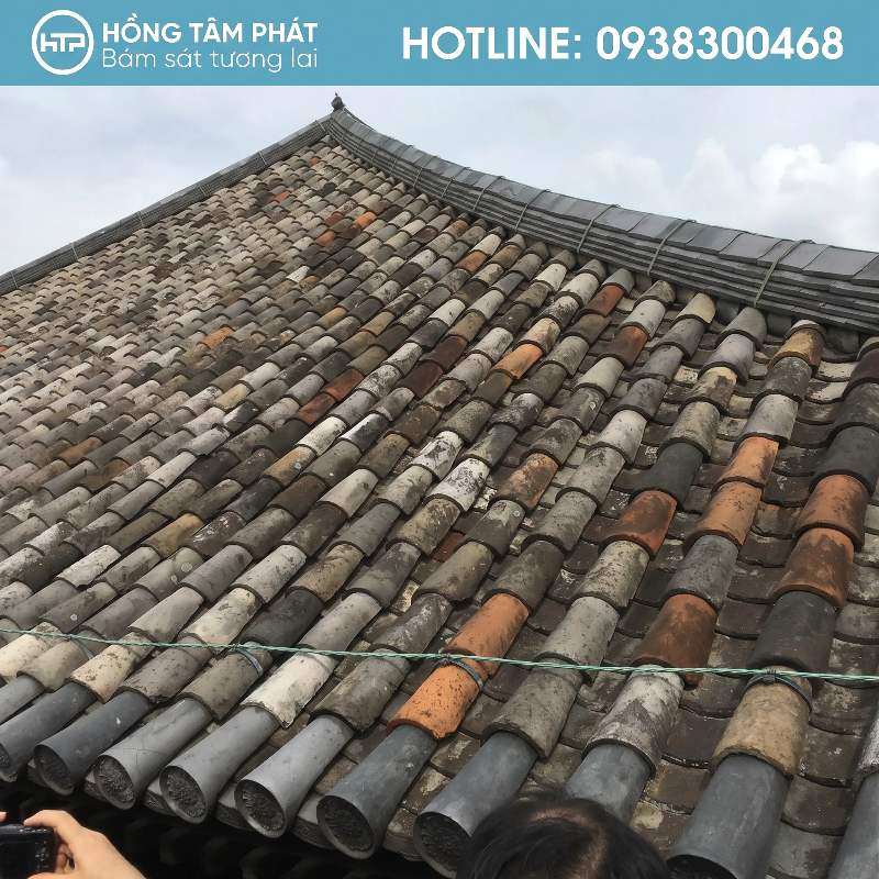 Xưởng phục hồi ngói cũ, ngói cổ trả lại sắc diện vốn có cho mái nhà.