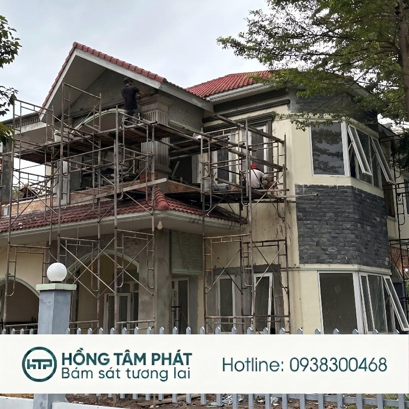 Dịch vụ Thi Công Sơn Mái Ngói Tại Bình Dương chuyên nghiệp của Hồng Tâm Phát.