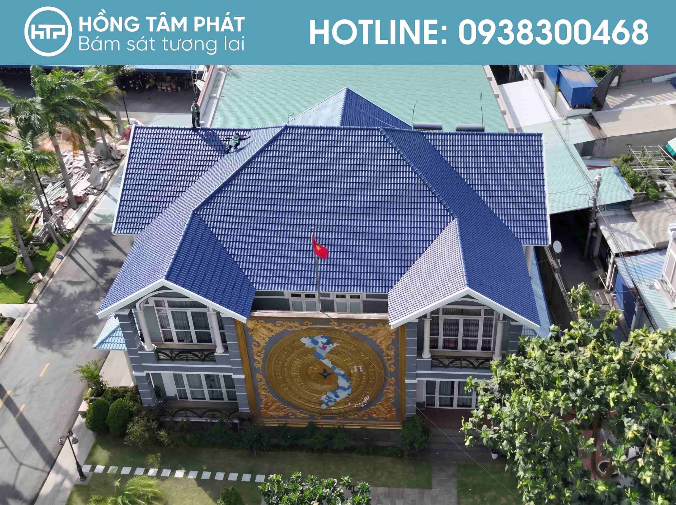 Dịch vụ sơn mái ngói biệt thự quận 12 giúp nâng tầm vẻ đẹp sang trọng.
