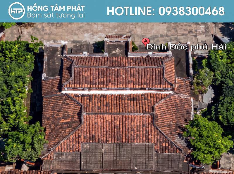 Để trở thành thợ mái ngói giỏi, người thợ cần nhiều năm kinh nghiệm.