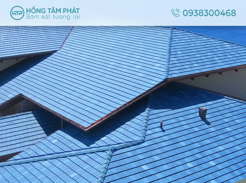 Hình ảnh thực tế công trình sau khi hoàn thiện lớp mái ngói đẹp rạng rỡ