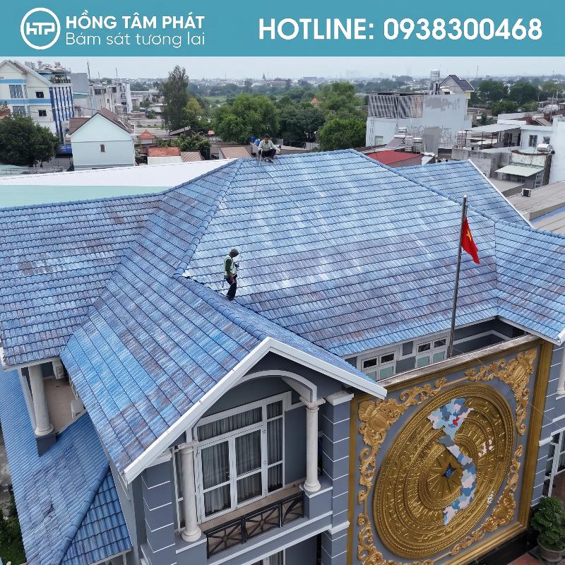 Đọc chuyên gia phục hồi mái ngói chương 8 để hoàn thiện mái nhà.