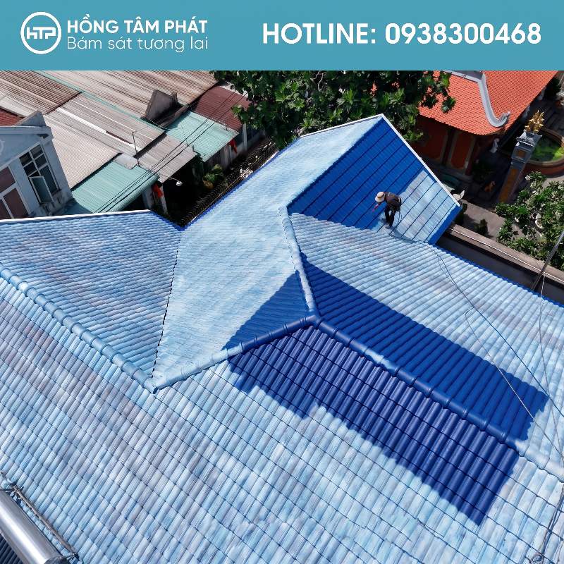 Đọc chuyên gia phục hồi mái ngói chương 2 để biết cách rửa mái.