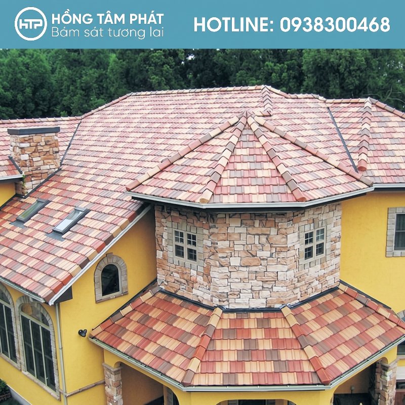 Mái ngói biệt thự đẹp mỗi ngày tô điểm cho khung cảnh xung quanh.