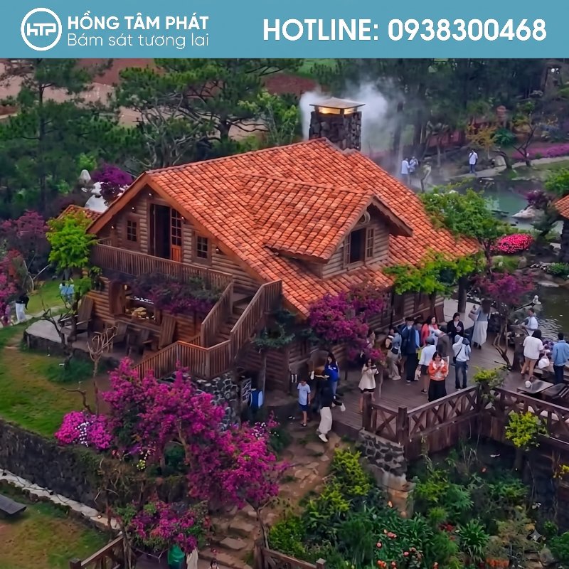 Đánh giá thực tế có nên vệ sinh mái ngói không qua các công trình.