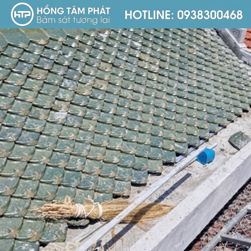 Ngói vảy cá cũ thường xuất hiện ở các công trình nhà truyền thống.