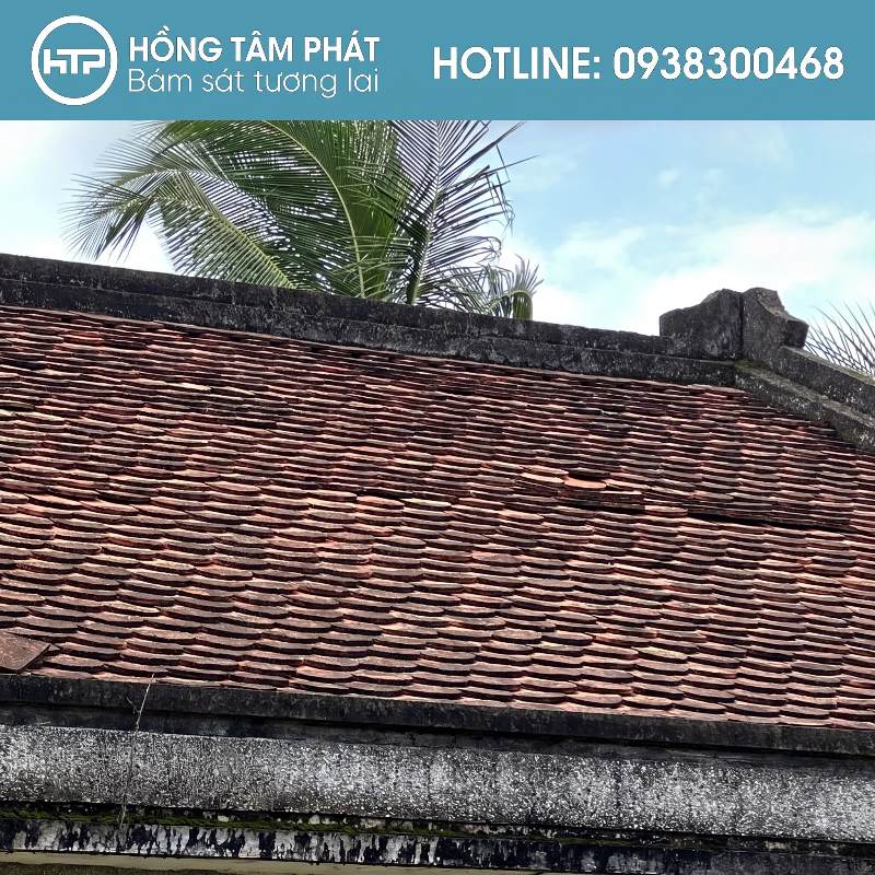 Vẻ đẹp cổ kính của ngói vảy cá cũ tạo nên sức hút vô cùng đặc biệt.