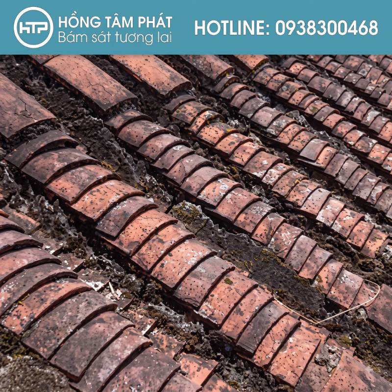 Quy trình tháo dỡ nhà cổ có ngói được giám sát chặt chẽ sát sao.