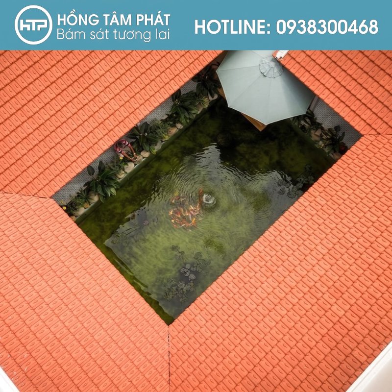 Khả năng chống thấm của sơn ngói gốc nước hay gốc dầu vượt trội hơn.
