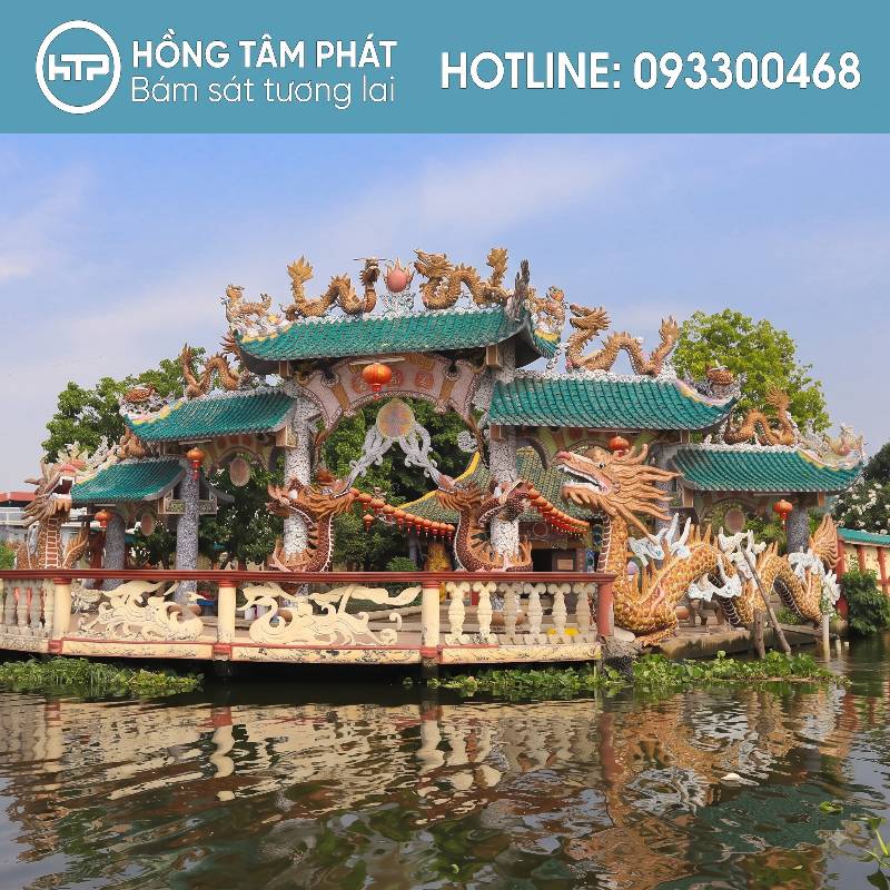 Thi công tôn tạo mái ngói nhà chùa đẹp đòi hỏi tay nghề cao.