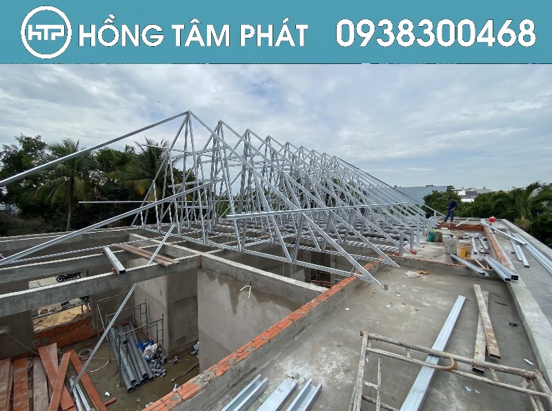 Cam kết chất lượng khi Thi Công Lợp Ngói Mới bằng khung thép nhẹ vững chắc.