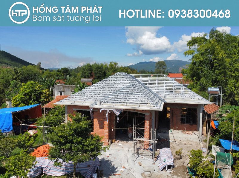 Bảo hành dài hạn dịch vụ Thi Công Lợp Ngói Mới mang lại sự an tâm.