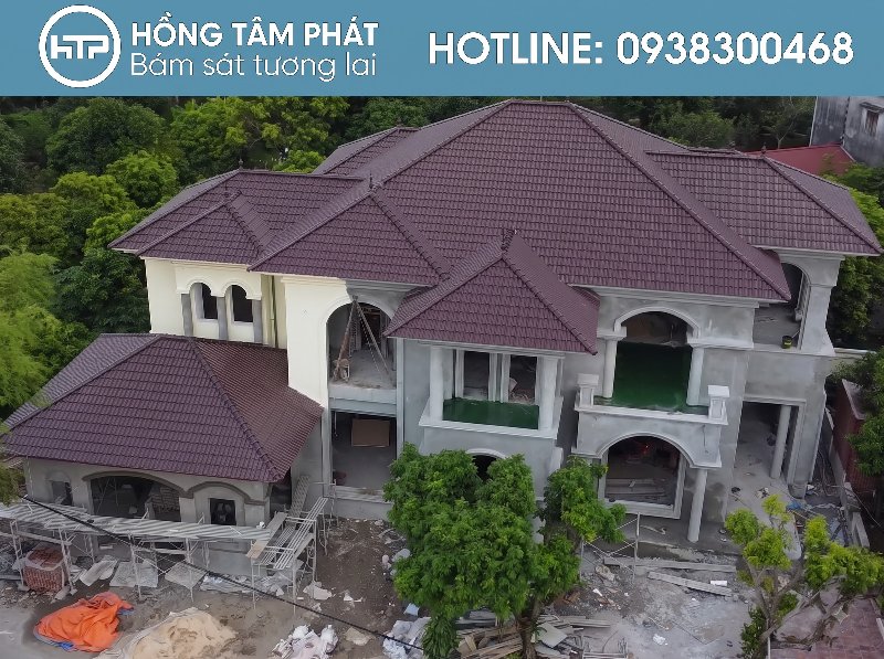 Dịch vụ Thi Công Lợp Ngói Mới chuyên nghiệp, uy tín của Hồng Tâm Phát.