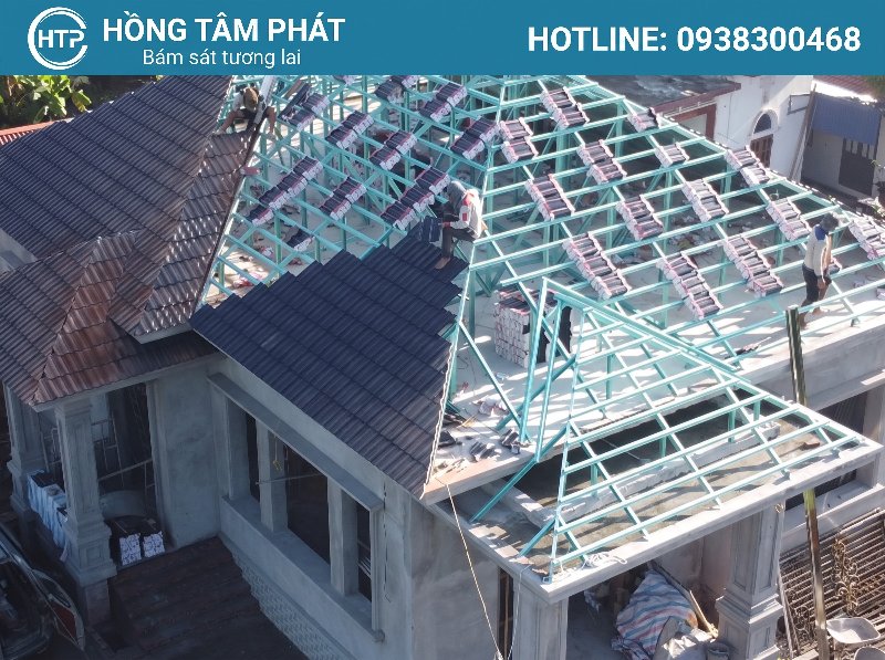 Nâng tầm giá trị công trình nhờ Thi Công Mái Ngói Biệt Thự chuyên nghiệp.