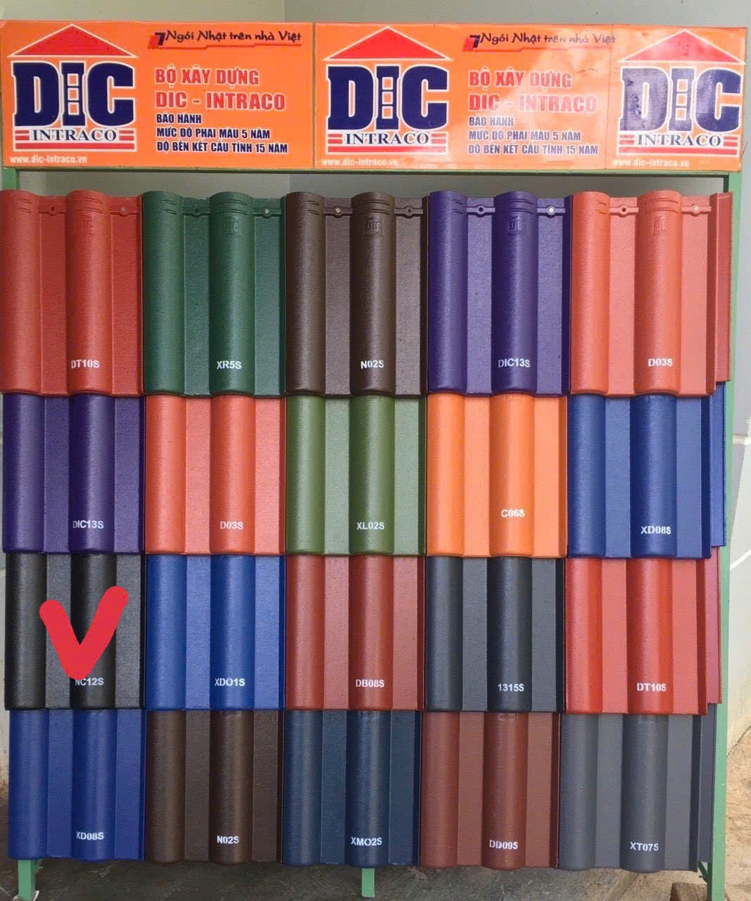 Dịch vụ Chống Nóng & Chống Thấm Mái Ngói toàn diện từ công ty HTP.