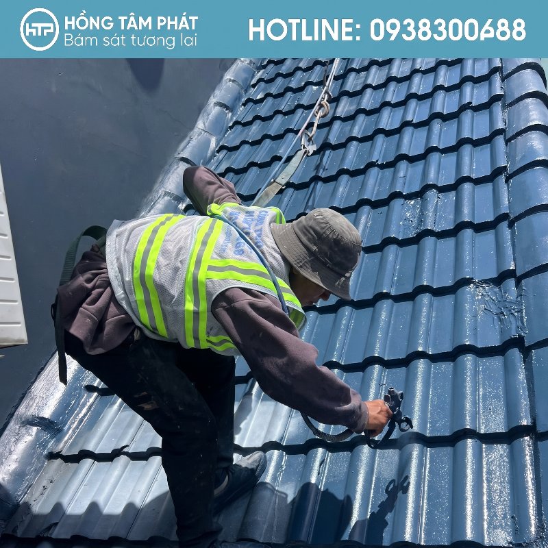 Xử l&yacute; dột triệt để Chống Thấm V&agrave; Sơn M&aacute;i Ng&oacute;i B&igrave;nh Ch&aacute;nh nhanh.