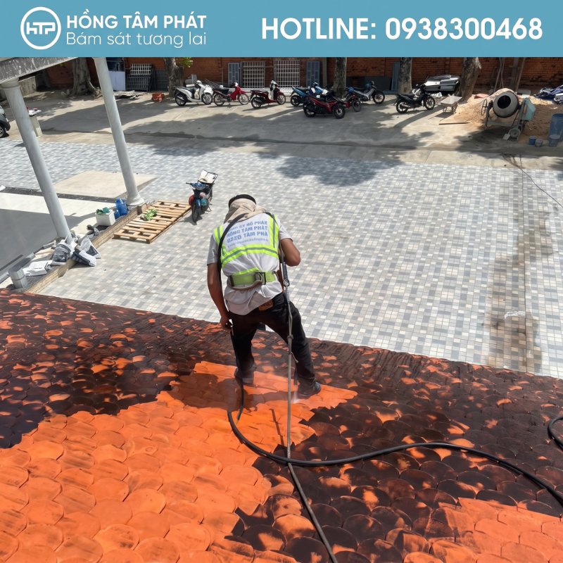 Đội ngũ khảo sát tận nhà Sơn Phục Hồi Mái Ngói Tại Gia Lai.