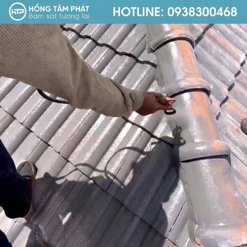 Đội ngũ thợ sơn Mái Ngói Biệt Thự Tại Quận 7 chuyên nghiệp nhất.