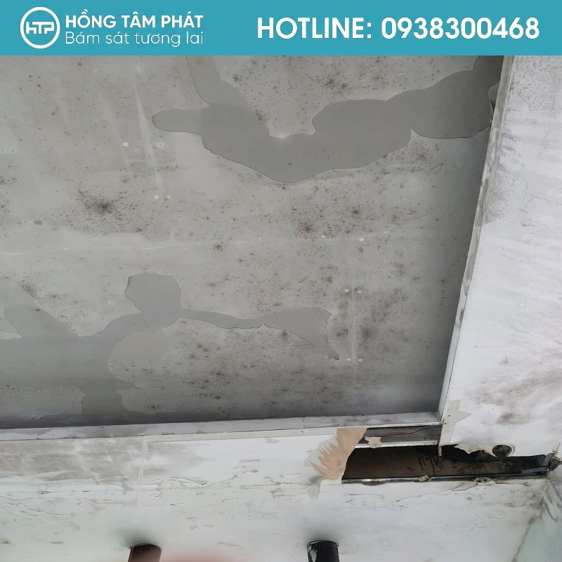 Dịch vụ Chống Thấm Mái Ngói Quận 2 chuyên nghiệp từ Hồng Tâm Phát.