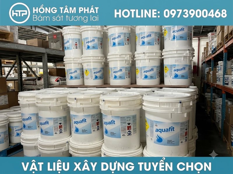 Giải ph&aacute;p d&ugrave;ng thuốc tẩy r&ecirc;u mốc chuy&ecirc;n dụng gi&uacute;p l&agrave;m sạch triệt để s&acirc;n phơi, tường.