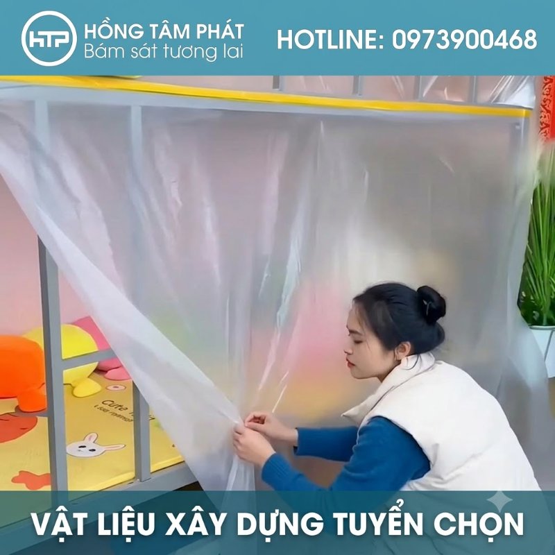 Dùng Màng nilon che bụi vệ sinh máy lạnh và quạt trần ngăn nước văng cực tốt.