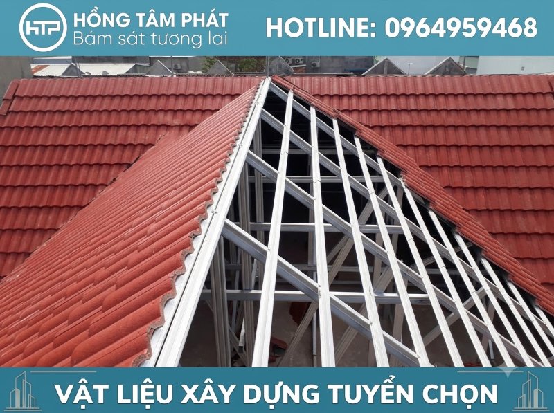 Tận hưởng mái nhà vững chãi cùng công nghệ mái ngói khung kèo thép nhẹ tiên tiến.