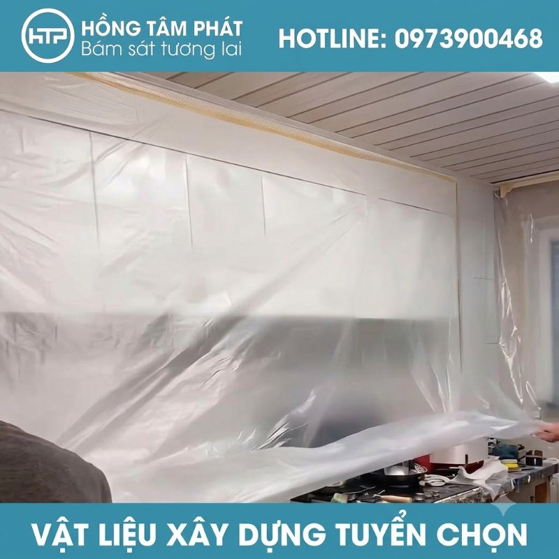 Giữ sàn nhà luôn khô ráo và sạch bóng nhờ có Màng nilon che bụi vệ sinh che chắn.